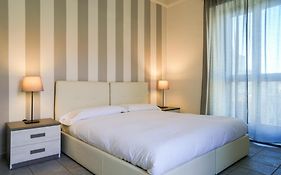 Montalto Apartment